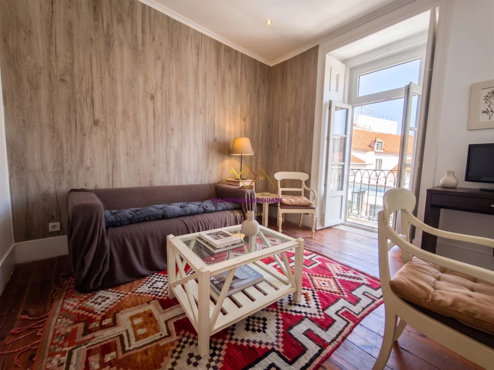 Apartamento T1 para Arrendamento em Misericórdia Foto 4