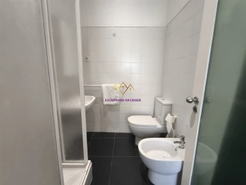 Apartamento T1 para Arrendamento em Misericórdia