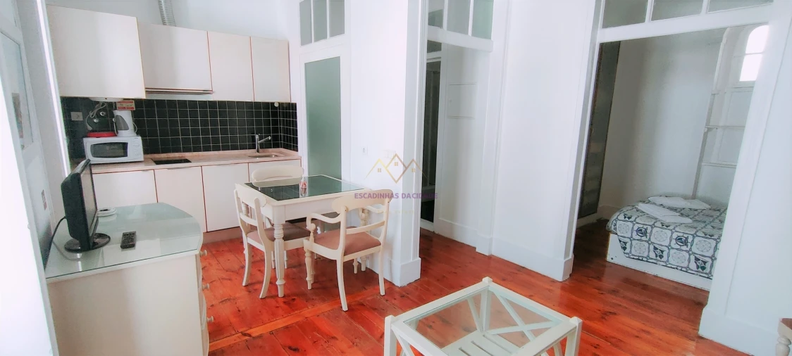 Apartamento T1 para Arrendamento em Misericórdia Foto 7