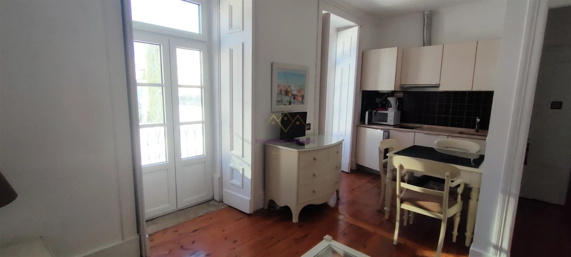 Apartamento T1 para Arrendamento em Misericórdia Foto 14