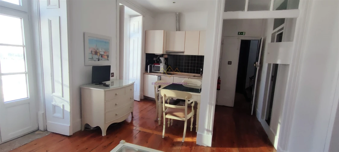 Apartamento T1 para Arrendamento em Misericórdia Foto 18