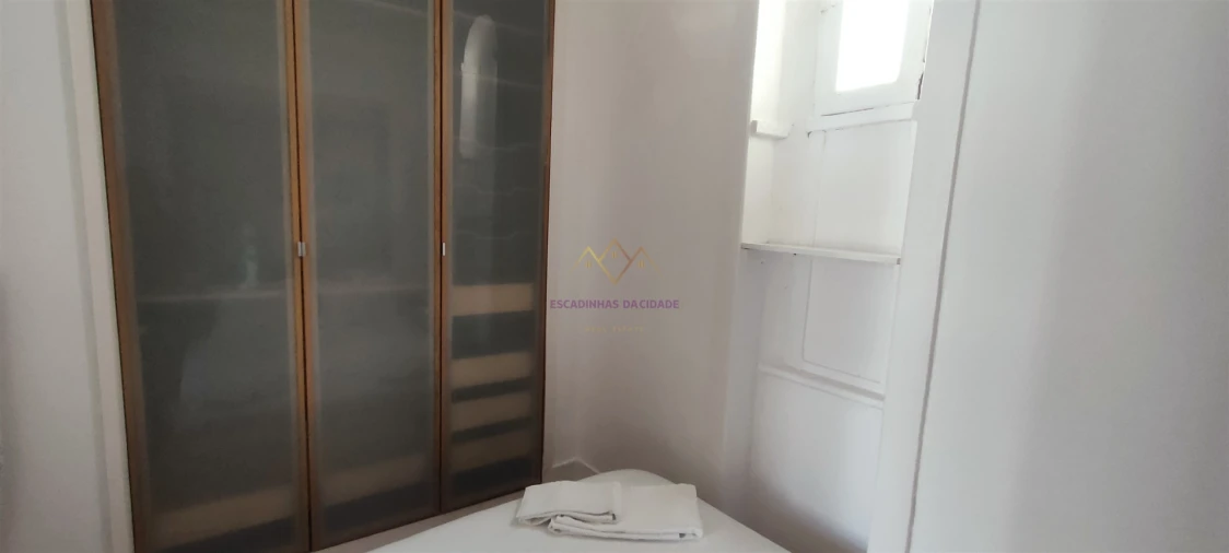 Apartamento T1 para Arrendamento em Misericórdia Foto 13