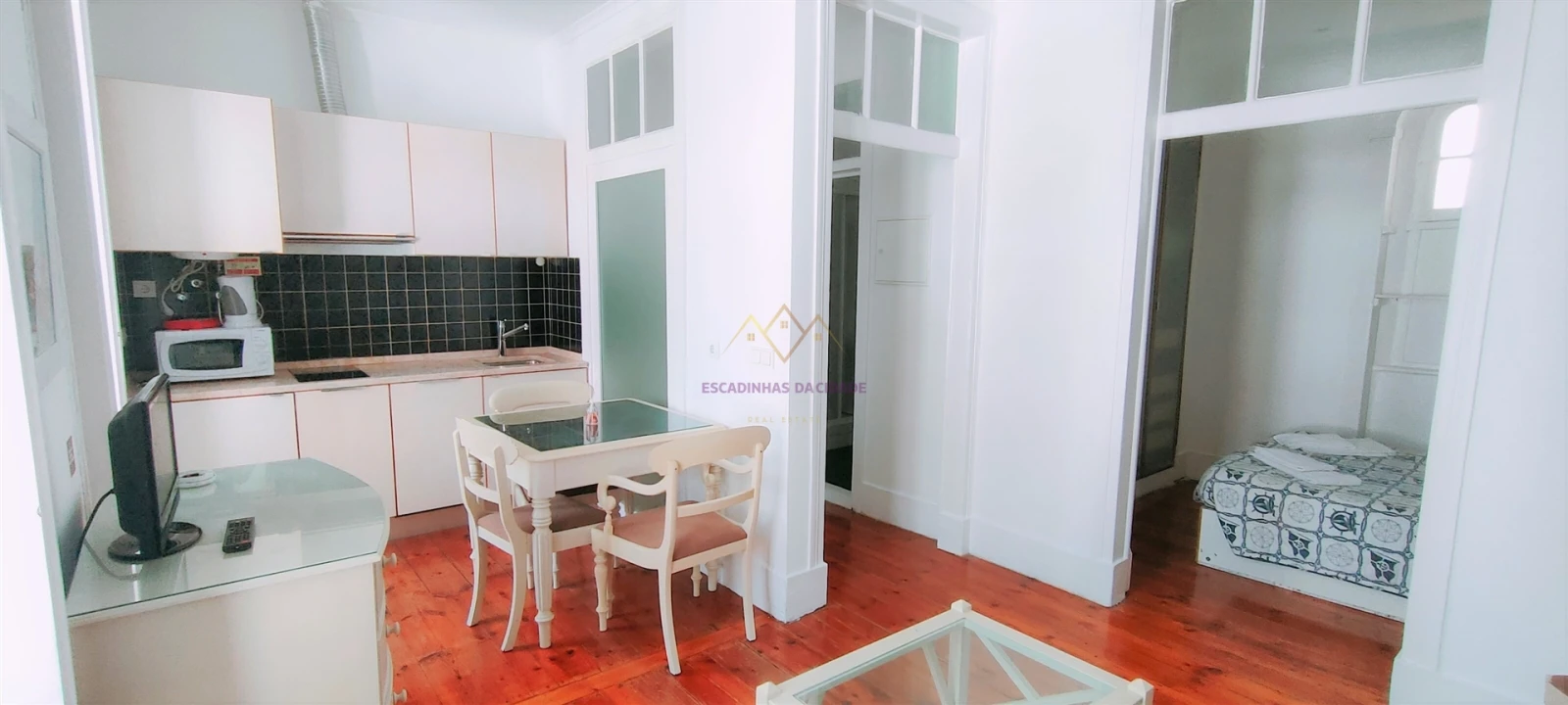 Apartamento T1 para Arrendamento em Misericórdia Foto 8