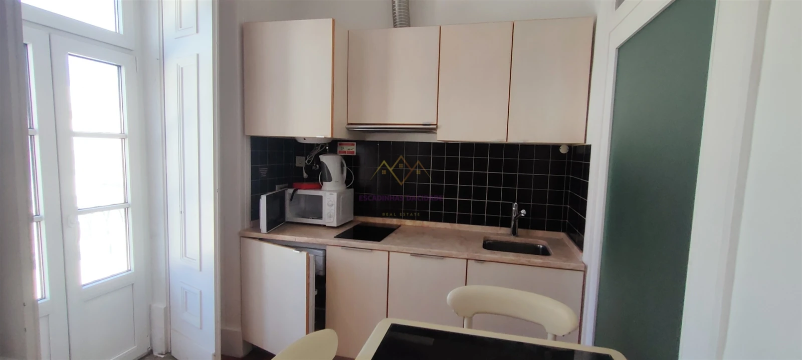 Apartamento T1 para Arrendamento em Misericórdia Foto 16