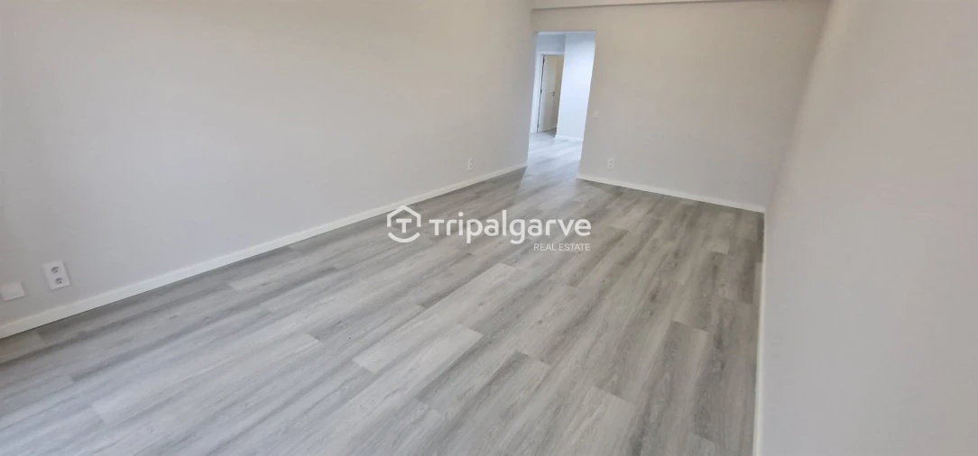 Apartamento T2 para Venda em Quarteira Foto 15