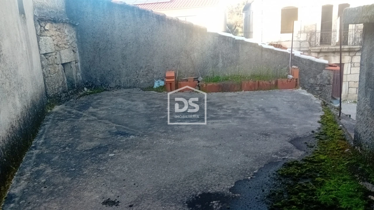 Prédio para Venda em Casteleiro Foto 8