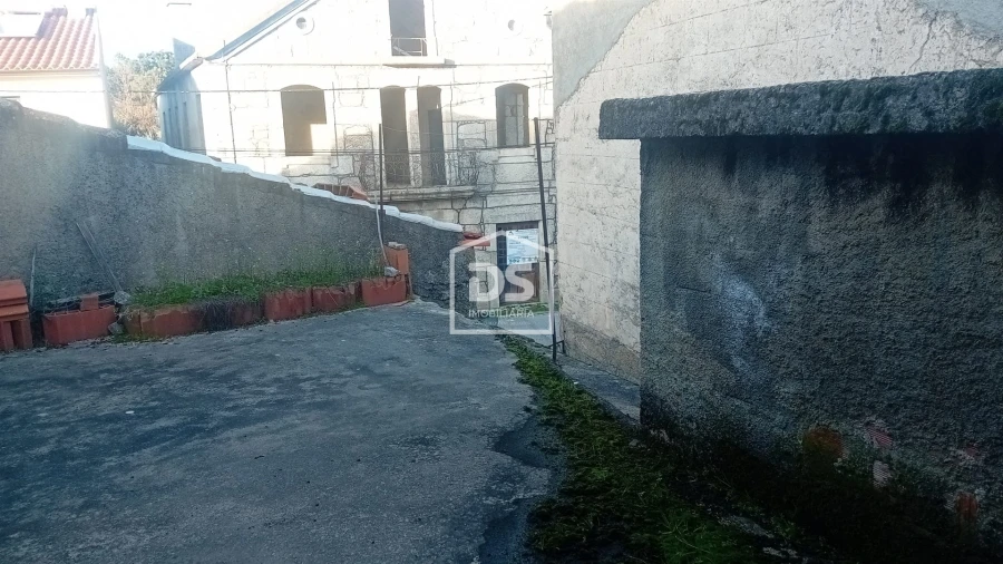 Prédio para Venda em Casteleiro Foto 3