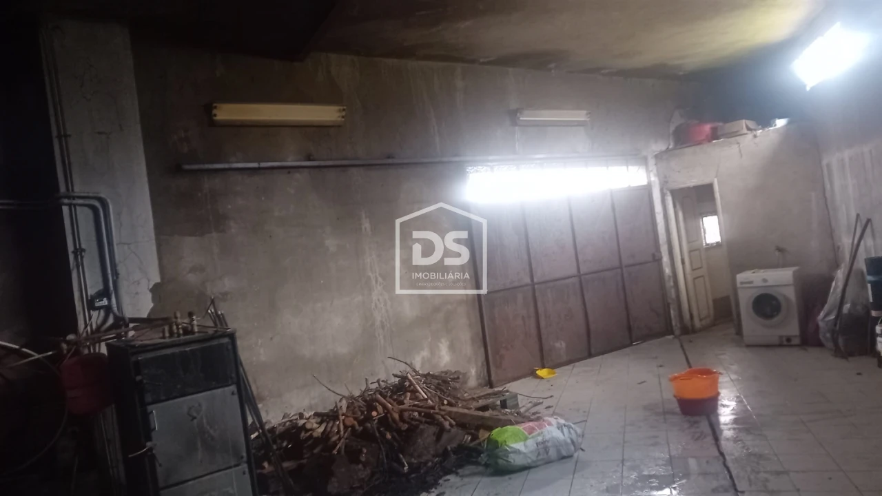 Moradia T5 para Venda em Quintas de São Bartolomeu Foto 5