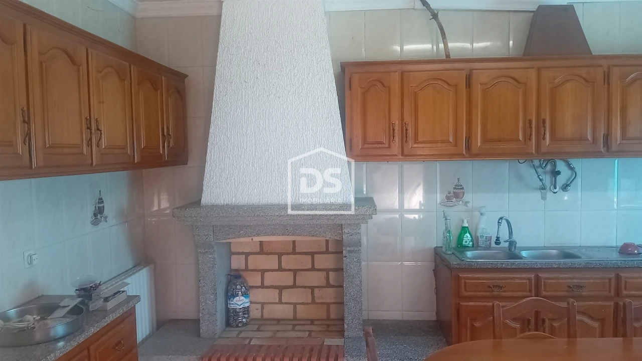 Moradia T5 para Venda em Quintas de São Bartolomeu Foto 11