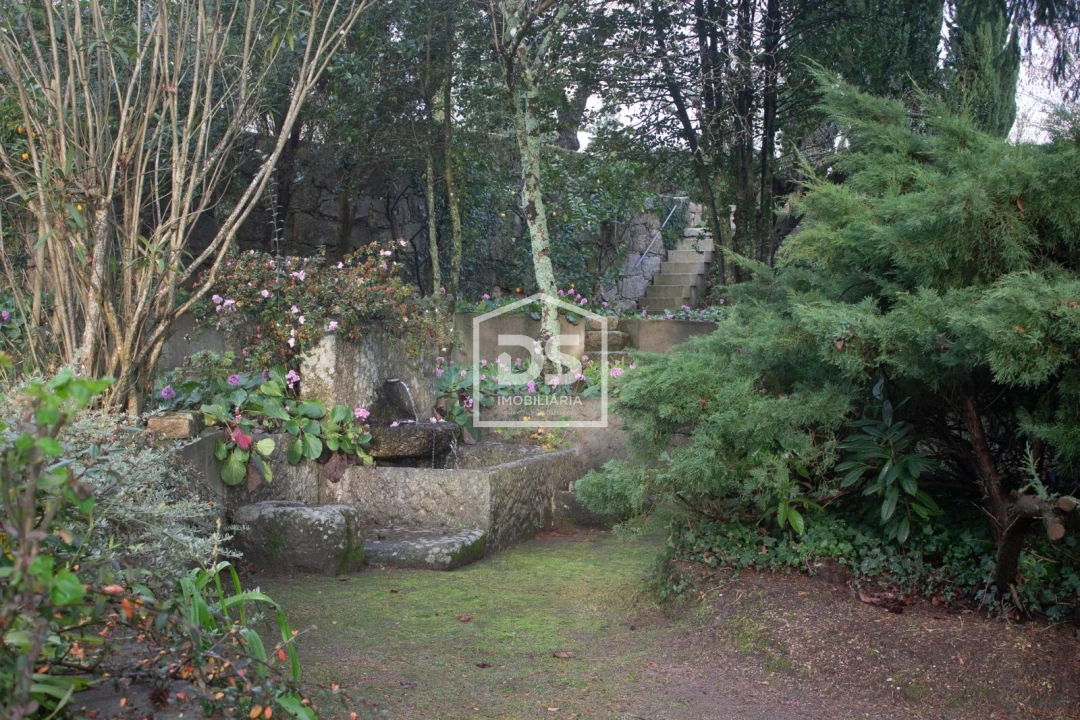 Quinta T4 para Venda em Abragão Foto 42