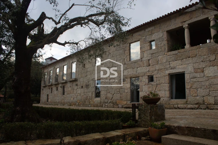 Quinta T4 para Venda em Abragão Foto 6