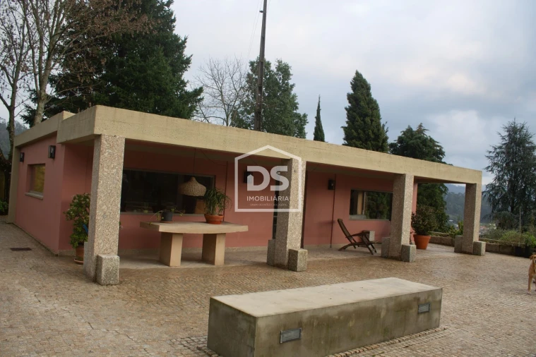 Quinta T4 para Venda em Abragão Foto 8