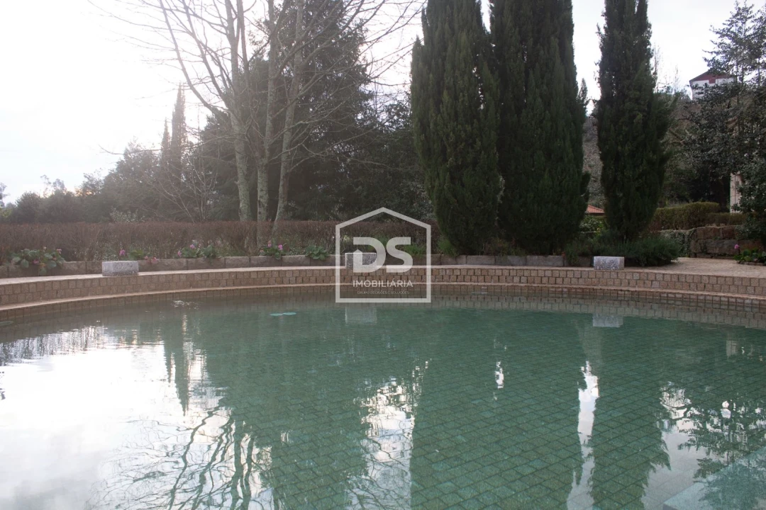 Quinta T4 para Venda em Abragão Foto 14