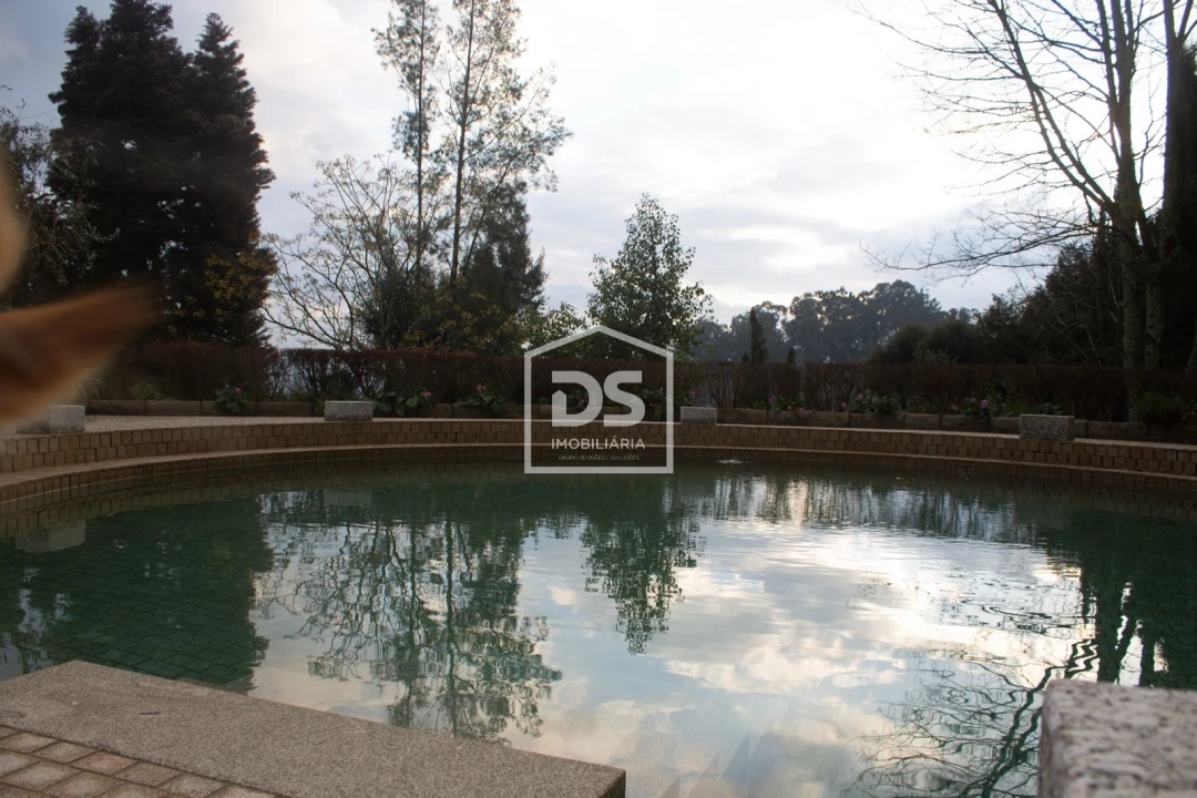 Quinta T4 para Venda em Abragão Foto 11