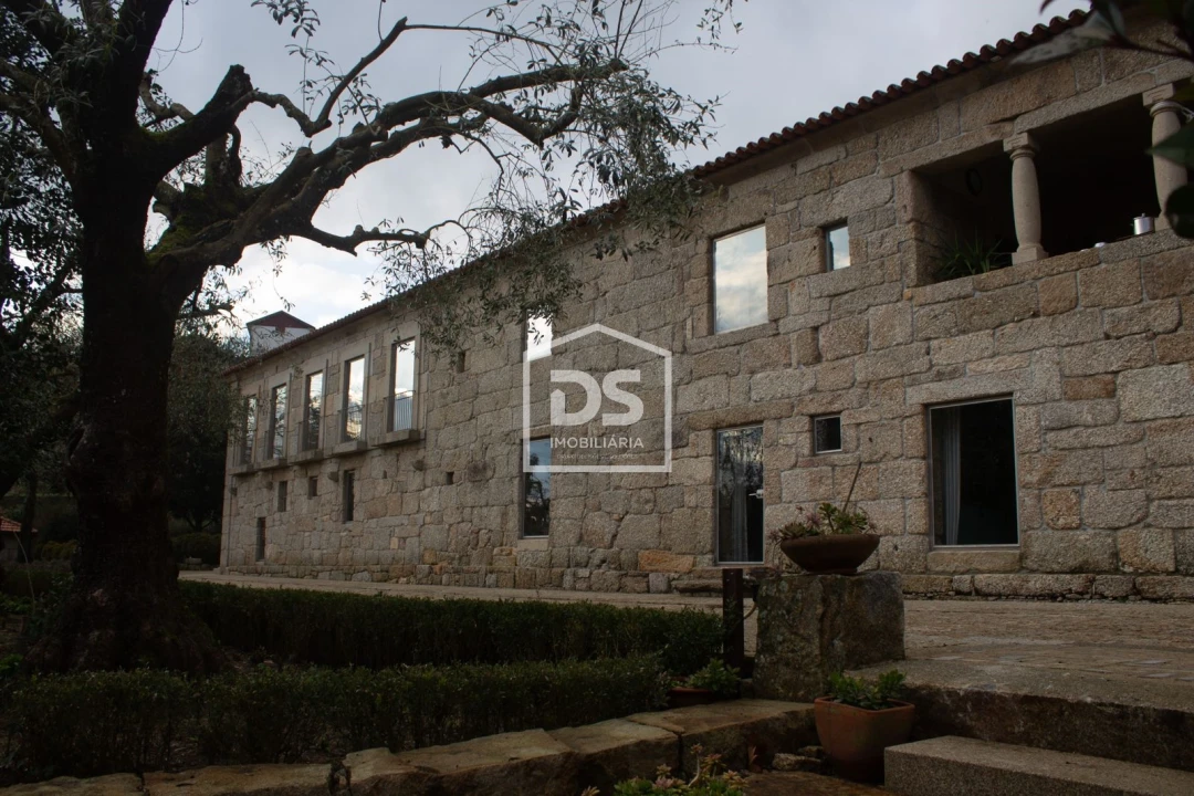 Quinta T4 para Venda em Abragão Foto 6