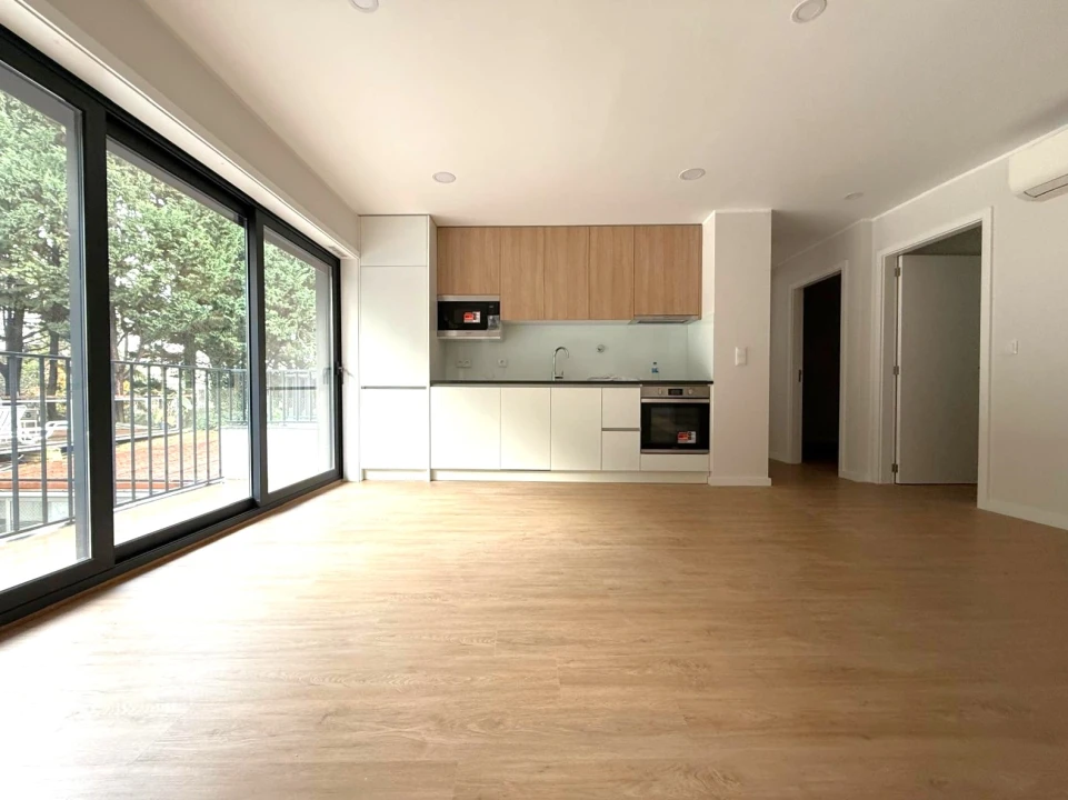 Apartamento T2 para Arrendamento em Lordelo do Ouro e Massarelos Foto 2