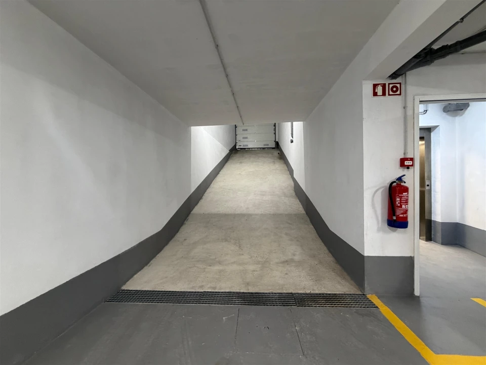 Apartamento T2 para Arrendamento em Lordelo do Ouro e Massarelos Foto 34