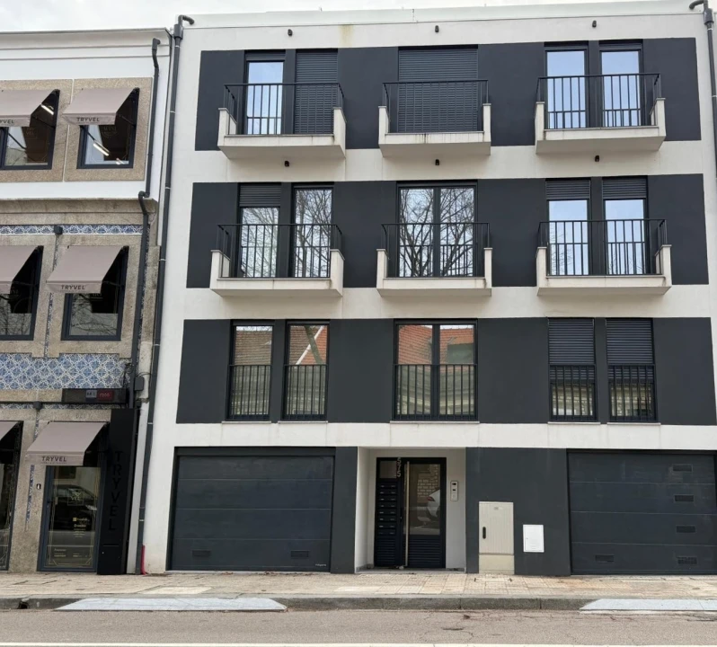 Apartamento T2 para Arrendamento em Lordelo do Ouro e Massarelos Foto 39