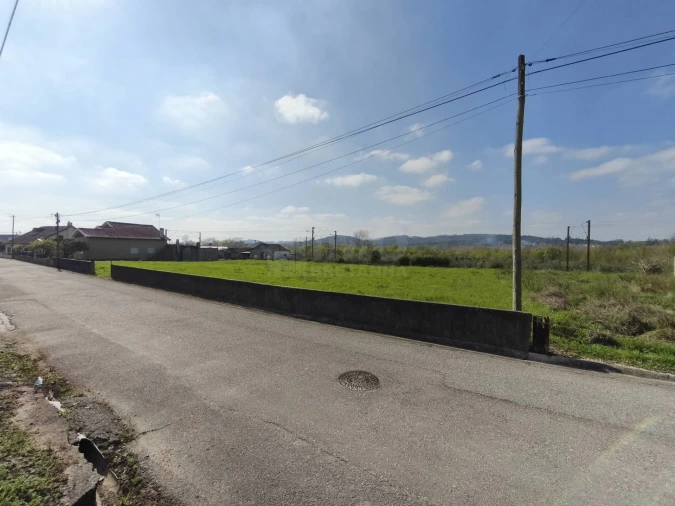 Terreno para Venda em Trouxemil e Torre de Vilela Foto 11