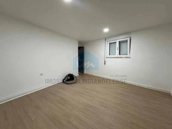 Moradia T3 para Venda em Vila Flor e Nabo Foto 10