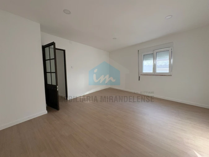 Moradia T3 para Venda em Vila Flor e Nabo Foto 14