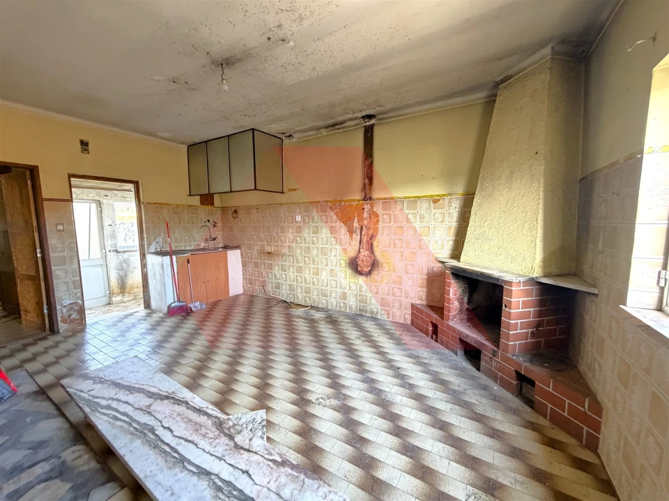 Moradia T4 para Venda em Côja e Barril de Alva Foto 3