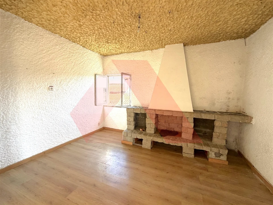 Moradia T4 para Venda em Côja e Barril de Alva Foto 5