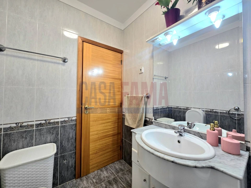 Apartamento T1 para Venda em Chafe Foto 19