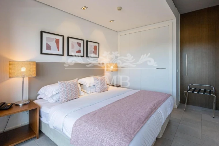 Apartamento T1 para Venda em Alvor Foto 1