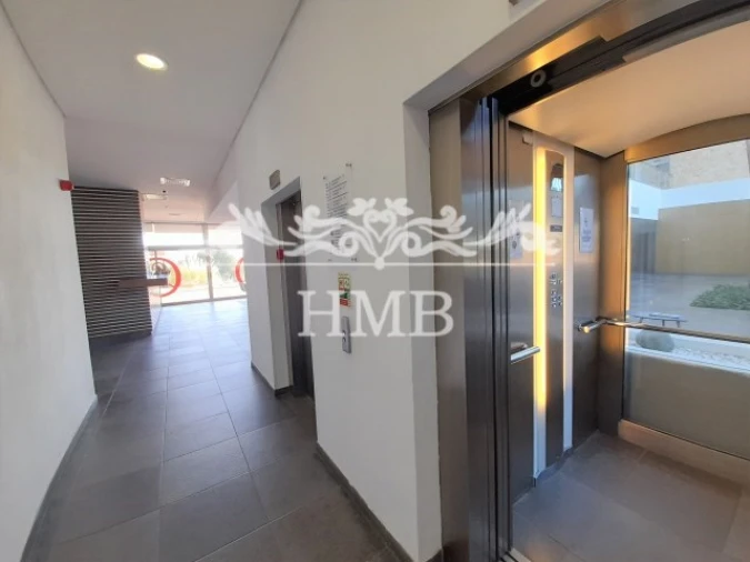 Apartamento T1 para Venda em Alvor Foto 15