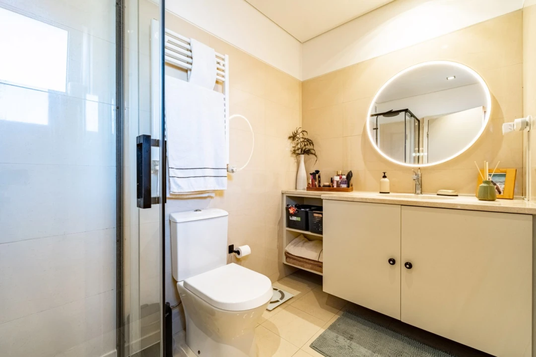 Apartamento T4 para Venda em Milheiros Foto 14