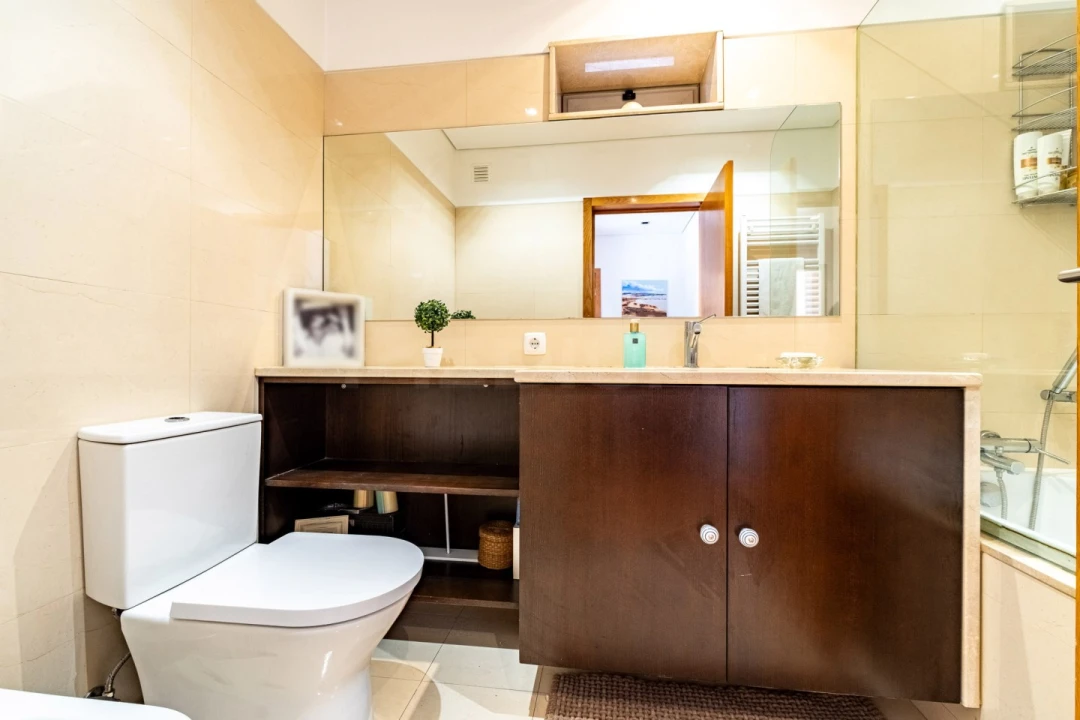 Apartamento T4 para Venda em Milheiros Foto 15