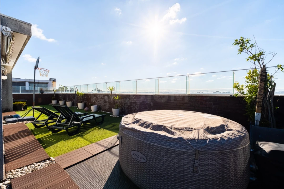 Apartamento T4 para Venda em Milheiros Foto 23