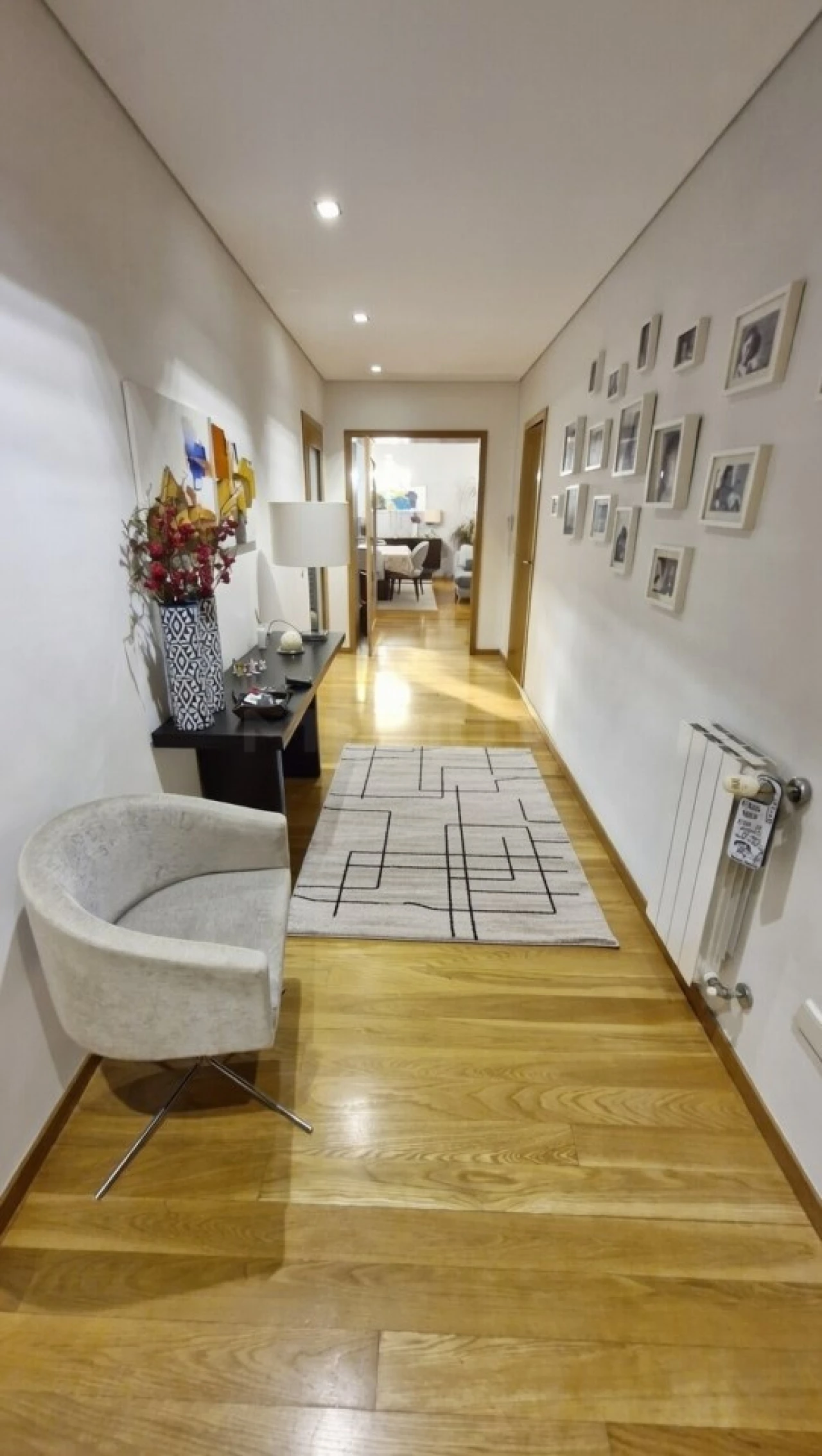 Apartamento T4 para Venda em Milheiros Foto 6