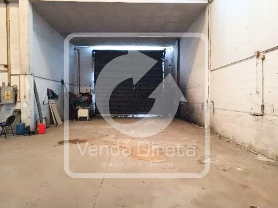 Armazém para Venda em Alverca do Ribatejo e Sobralinho Foto 11