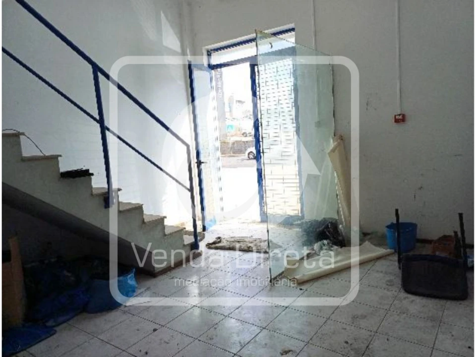 Armazém para Venda em Alverca do Ribatejo e Sobralinho Foto 16