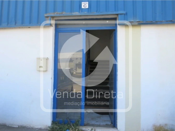 Armazém para Venda em Alverca do Ribatejo e Sobralinho Foto 2