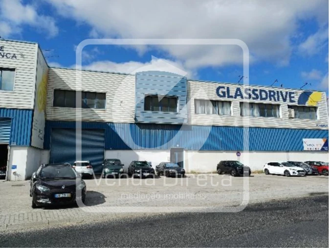 Armazém para Venda em Alverca do Ribatejo e Sobralinho Foto 3