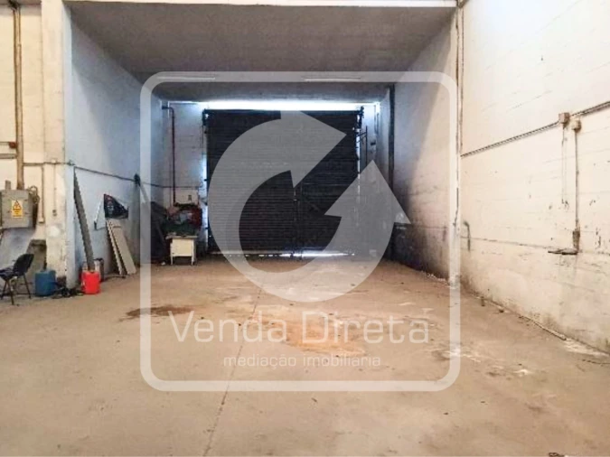 Armazém para Venda em Alverca do Ribatejo e Sobralinho Foto 11