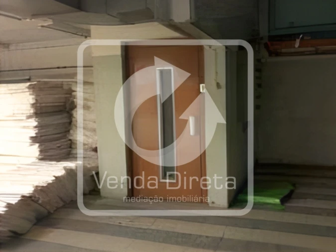 Armazém para Venda em São Domingos de Benfica Foto 19