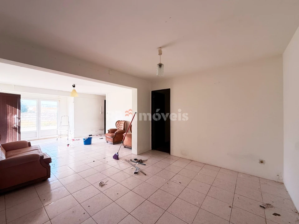 Moradia T3 para Venda em São João Baptista e Santa Maria dos Olivais Foto 14