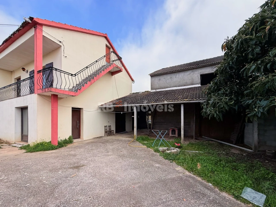 Moradia T3 para Venda em São João Baptista e Santa Maria dos Olivais Foto 4