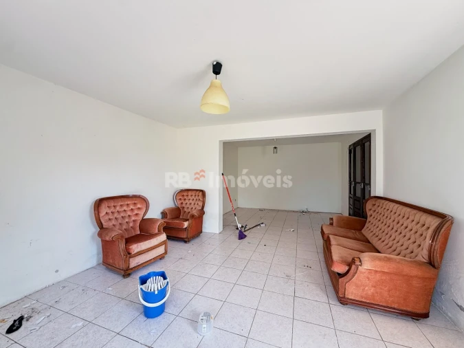 Moradia T3 para Venda em São João Baptista e Santa Maria dos Olivais Foto 13