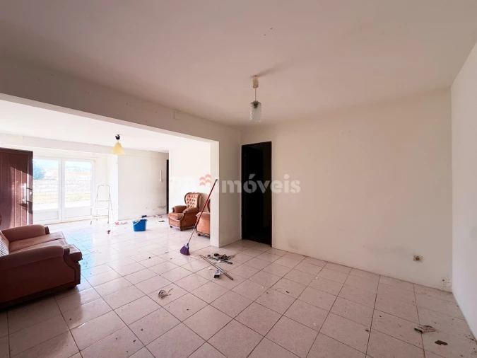 Moradia T3 para Venda em São João Baptista e Santa Maria dos Olivais Foto 14