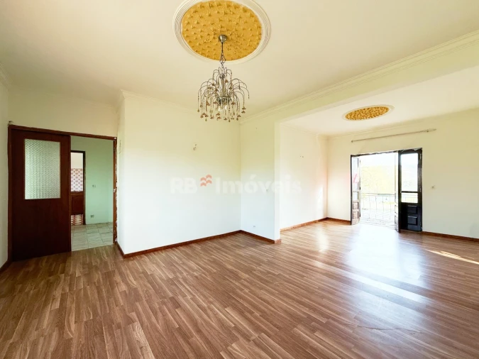 Moradia T3 para Venda em São João Baptista e Santa Maria dos Olivais Foto 22