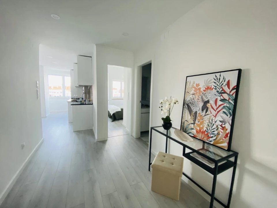 Apartamento T3 para Venda em Benfica Foto 3