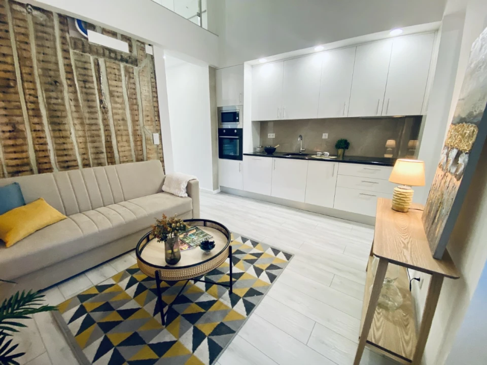 Apartamento T2 para Venda em Benfica Foto 2