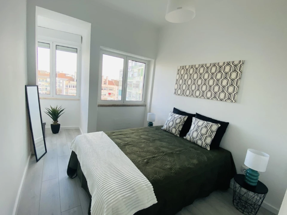 Apartamento T2 para Venda em Benfica Foto 9