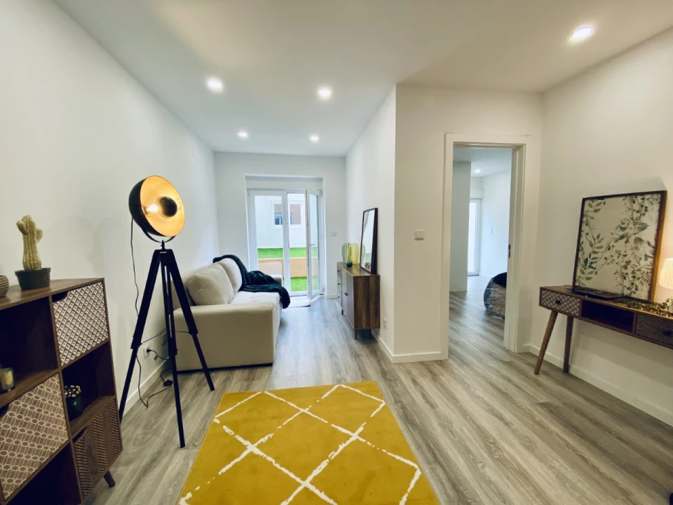 Apartamento T2 para Venda em Benfica Foto 16