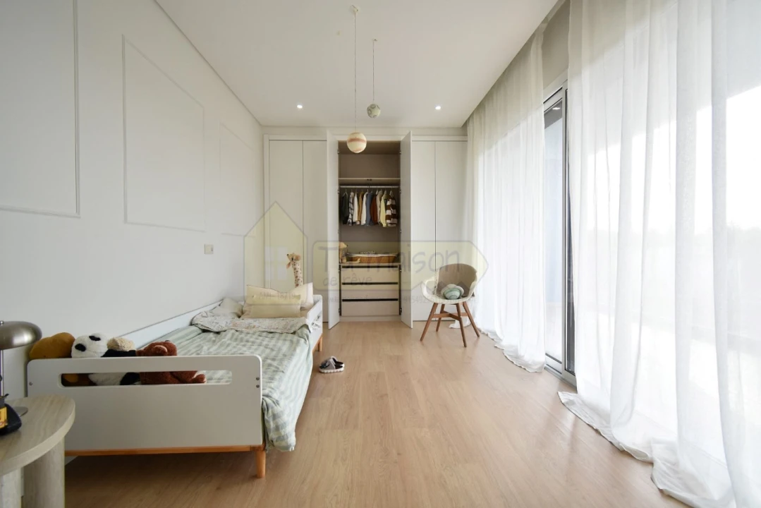 Moradia T4 para Venda em Santa Barbara de Nexe Foto 20